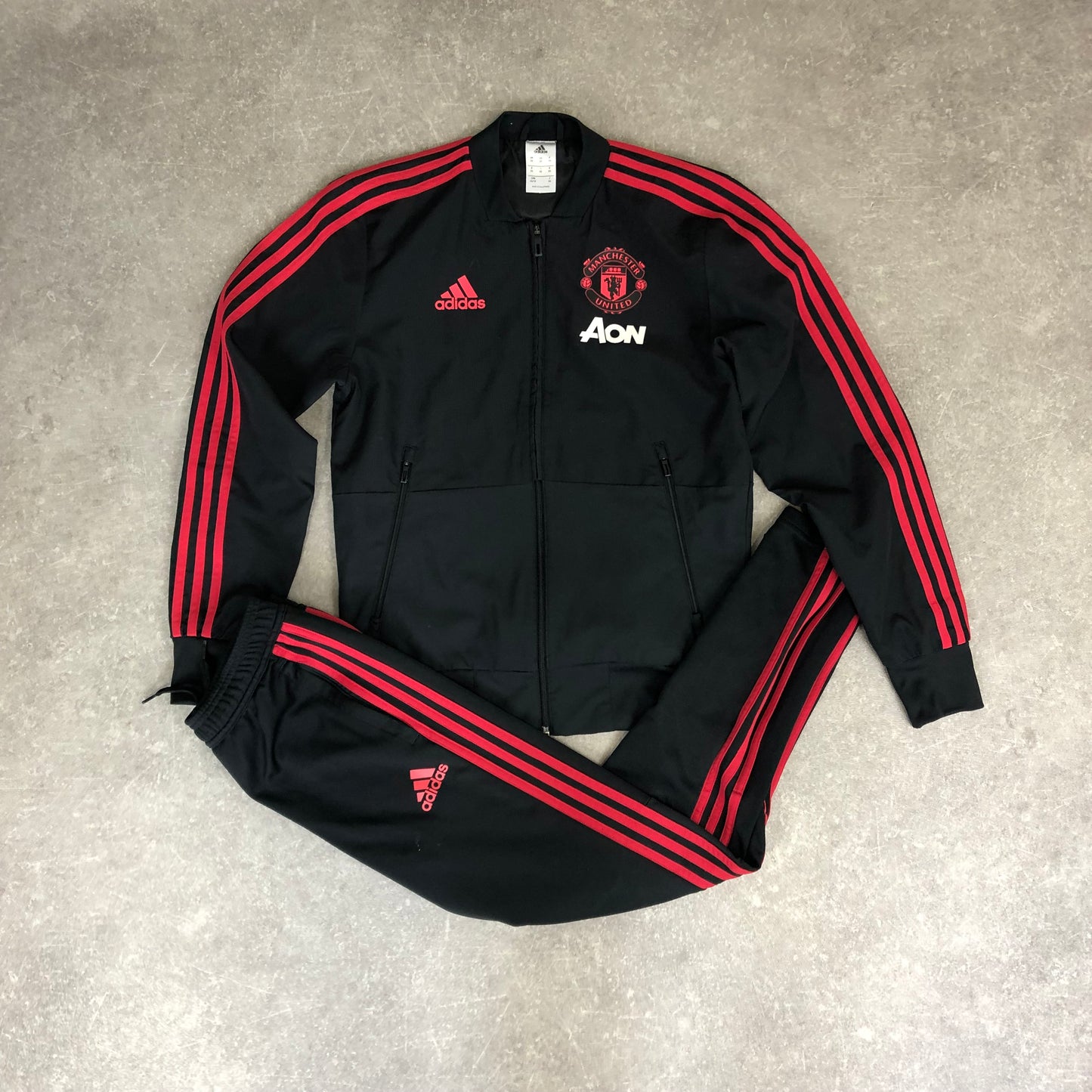 Adidas Manchester United Tracksuit (XS)