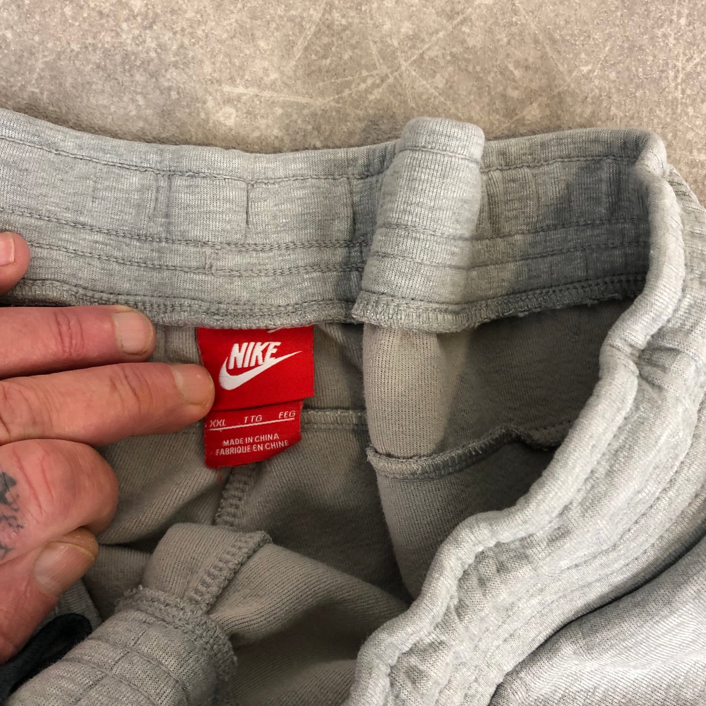 Nike Tech Fleece (XL)