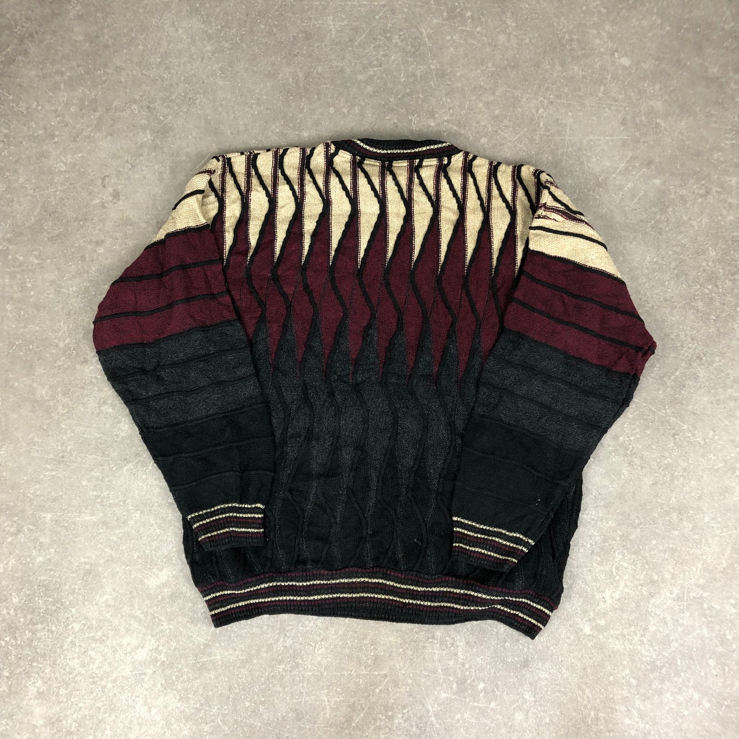 Coogi Style Sweater (M-L)