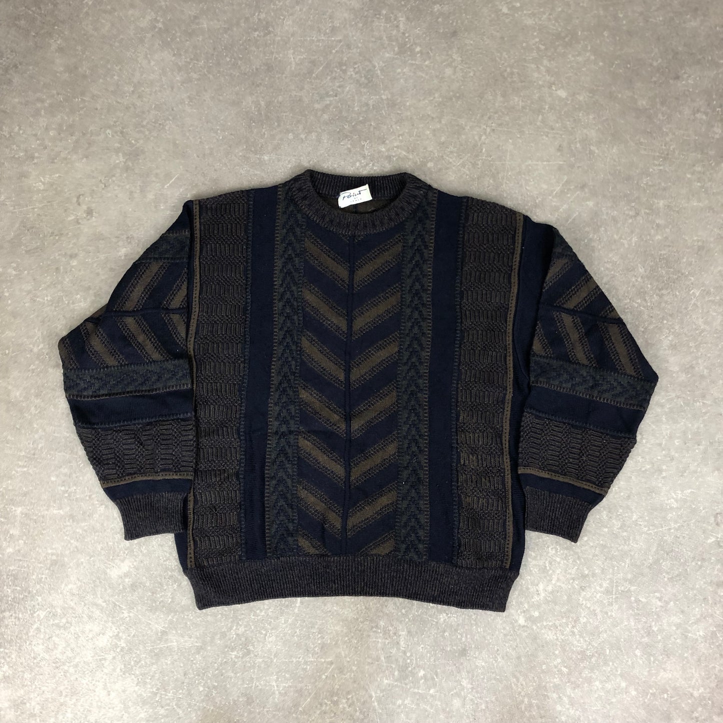 Coogi Style Sweater (M)