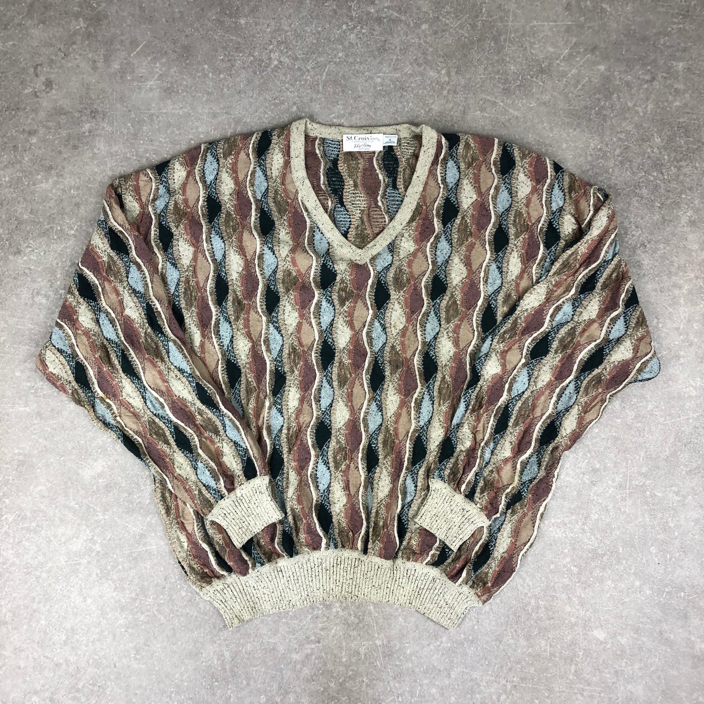 Coogi Style Sweater (M-L)