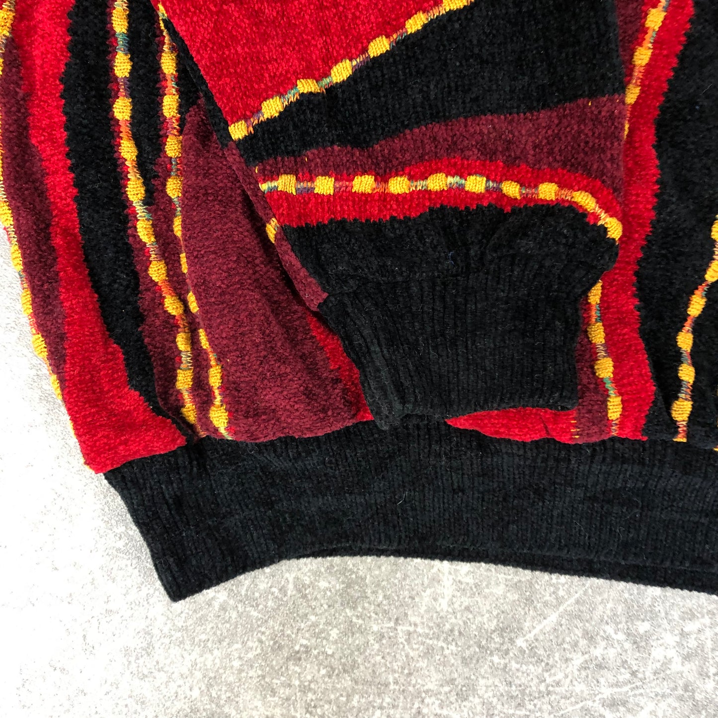 Coogi Style Sweater (L)