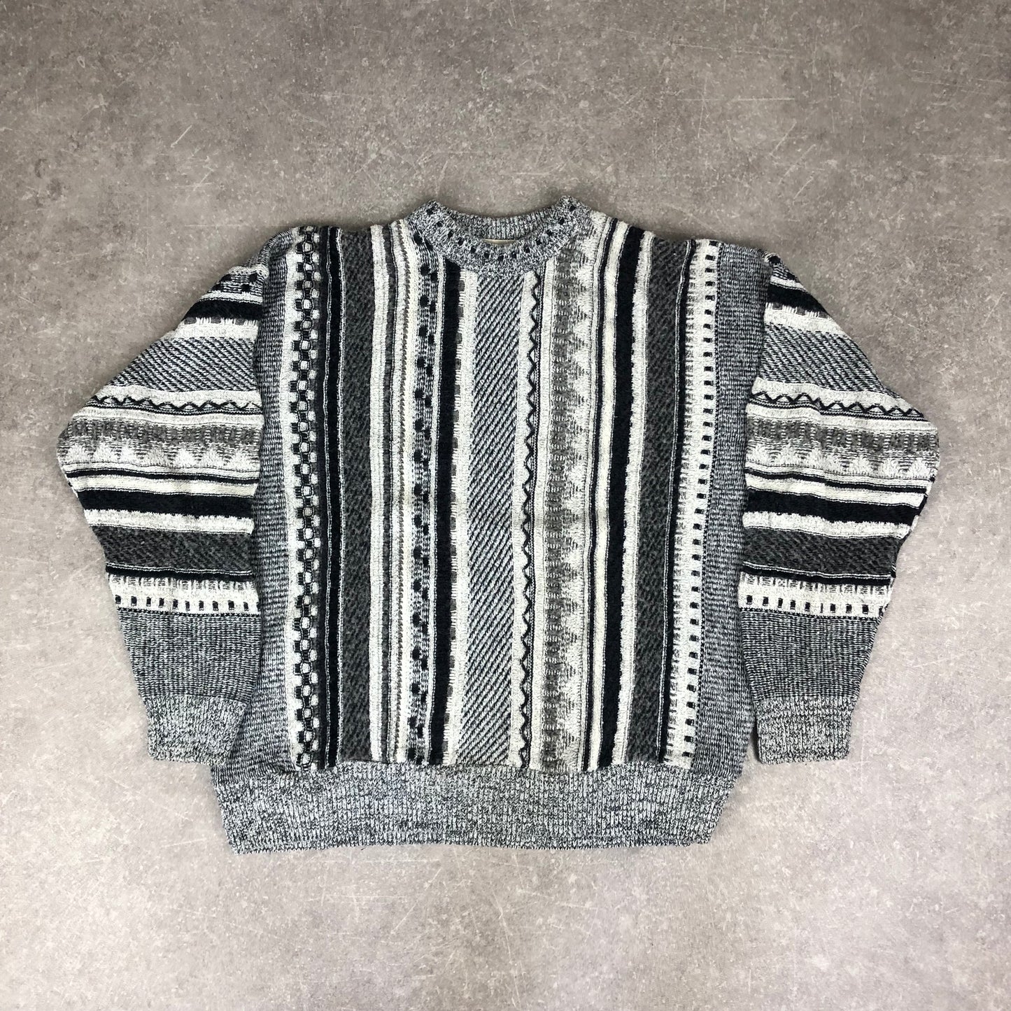 Coogi Style Sweater (M)